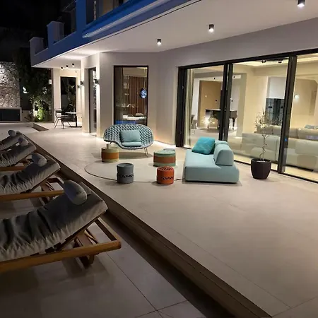Luxury With Private And Grand Piano *