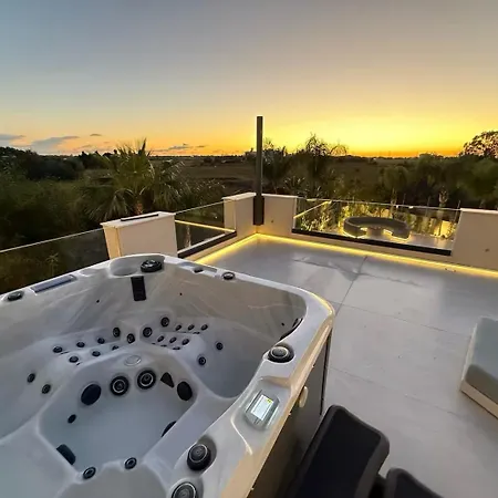 Luxury With Private And Grand Piano